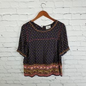 Holding Horses Anthropologie embroidered boho top